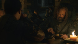extant_GameOfThrones_8x04-TheLastOfTheStarks_0687
