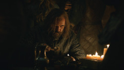 extant_GameOfThrones_8x04-TheLastOfTheStarks_0938