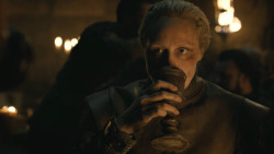extant_GameOfThrones_8x04-TheLastOfTheStarks_1025