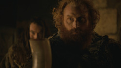 extant_GameOfThrones_8x04-TheLastOfTheStarks_1287