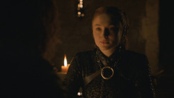 extant_GameOfThrones_8x04-TheLastOfTheStarks_2003
