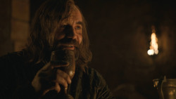 extant_GameOfThrones_8x04-TheLastOfTheStarks_2028