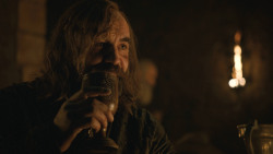 extant_GameOfThrones_8x04-TheLastOfTheStarks_2030
