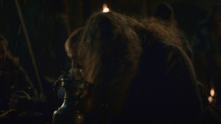 extant_GameOfThrones_8x04-TheLastOfTheStarks_2117