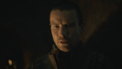 extant_GameOfThrones_8x04-TheLastOfTheStarks_2329