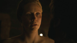 extant_GameOfThrones_8x04-TheLastOfTheStarks_2642