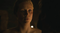 extant_GameOfThrones_8x04-TheLastOfTheStarks_2647