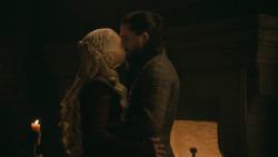 extant_GameOfThrones_8x04-TheLastOfTheStarks_2813