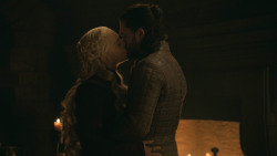 extant_GameOfThrones_8x04-TheLastOfTheStarks_2814