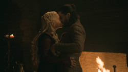 extant_GameOfThrones_8x04-TheLastOfTheStarks_2817