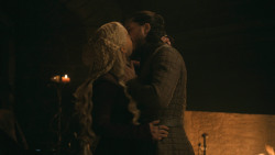 extant_GameOfThrones_8x04-TheLastOfTheStarks_2827