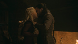 extant_GameOfThrones_8x04-TheLastOfTheStarks_2837