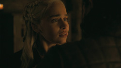 extant_GameOfThrones_8x04-TheLastOfTheStarks_2845