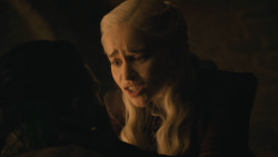 extant_GameOfThrones_8x04-TheLastOfTheStarks_2951