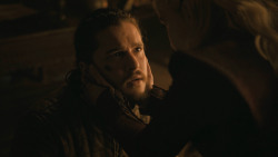 extant_GameOfThrones_8x04-TheLastOfTheStarks_2965