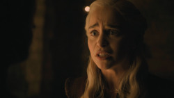 extant_GameOfThrones_8x04-TheLastOfTheStarks_2976