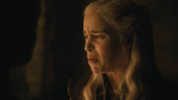 extant_GameOfThrones_8x04-TheLastOfTheStarks_2977