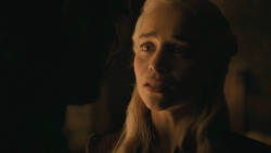 extant_GameOfThrones_8x04-TheLastOfTheStarks_3070