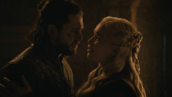 extant_GameOfThrones_8x04-TheLastOfTheStarks_3081
