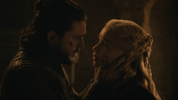 extant_GameOfThrones_8x04-TheLastOfTheStarks_3105