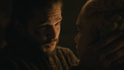 extant_GameOfThrones_8x04-TheLastOfTheStarks_3123