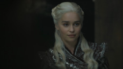 extant_GameOfThrones_8x04-TheLastOfTheStarks_3595