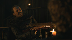 extant_GameOfThrones_8x04-TheLastOfTheStarks_4037