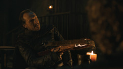 extant_GameOfThrones_8x04-TheLastOfTheStarks_4056