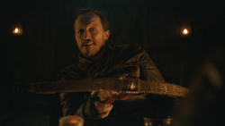 extant_GameOfThrones_8x04-TheLastOfTheStarks_4227