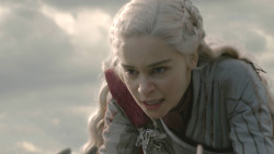 extant_GameOfThrones_8x04-TheLastOfTheStarks_5596