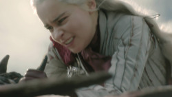 extant_GameOfThrones_8x04-TheLastOfTheStarks_5633