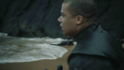 extant_GameOfThrones_8x04-TheLastOfTheStarks_5847