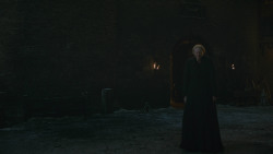 extant_GameOfThrones_8x04-TheLastOfTheStarks_7102