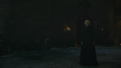 extant_GameOfThrones_8x04-TheLastOfTheStarks_7105