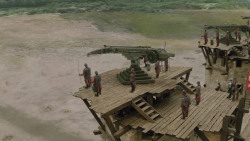 extant_GameOfThrones_8x04-TheLastOfTheStarks_7189