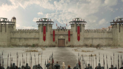 extant_GameOfThrones_8x04-TheLastOfTheStarks_7218