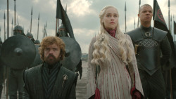 extant_GameOfThrones_8x04-TheLastOfTheStarks_7224