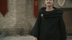 extant_GameOfThrones_8x04-TheLastOfTheStarks_7306