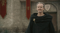 extant_GameOfThrones_8x04-TheLastOfTheStarks_7311