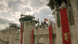 extant_GameOfThrones_8x04-TheLastOfTheStarks_7544