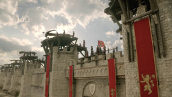 extant_GameOfThrones_8x04-TheLastOfTheStarks_7545