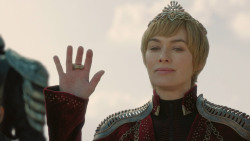 extant_GameOfThrones_8x04-TheLastOfTheStarks_7625