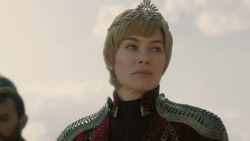 extant_GameOfThrones_8x04-TheLastOfTheStarks_7740