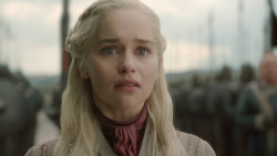 extant_GameOfThrones_8x04-TheLastOfTheStarks_7931