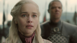 extant_GameOfThrones_8x04-TheLastOfTheStarks_7947