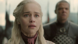 extant_GameOfThrones_8x04-TheLastOfTheStarks_7952