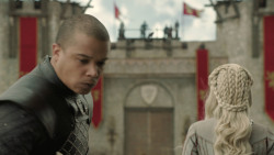 extant_GameOfThrones_8x04-TheLastOfTheStarks_7998
