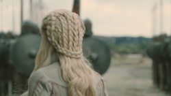 extant_GameOfThrones_8x04-TheLastOfTheStarks_8060