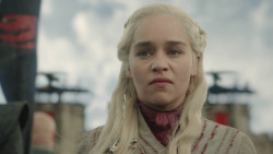extant_GameOfThrones_8x04-TheLastOfTheStarks_8095
