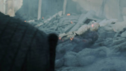 extant_GameOfThrones_8x06-TheIronThrone_0066